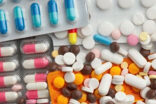 Variété de médicaments pour la prostatite.