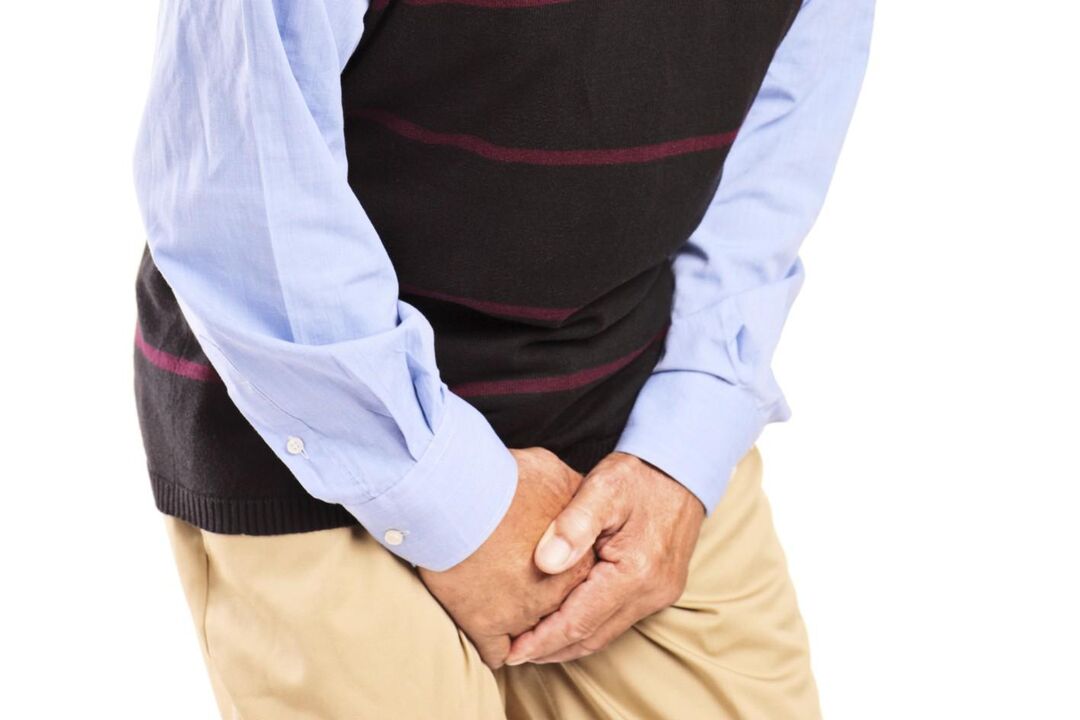 Les hommes atteints de prostatite congestive sont gênés par une douleur aiguë ou douloureuse au niveau de l'aine.